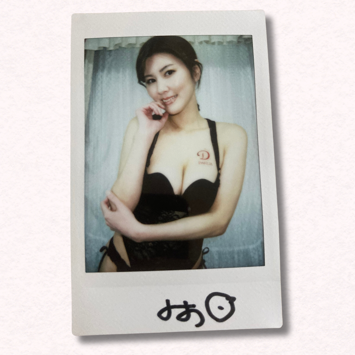 Suzume Mino Cheki Instax Polaroid Photo Autographed Signed Authentic Japan
