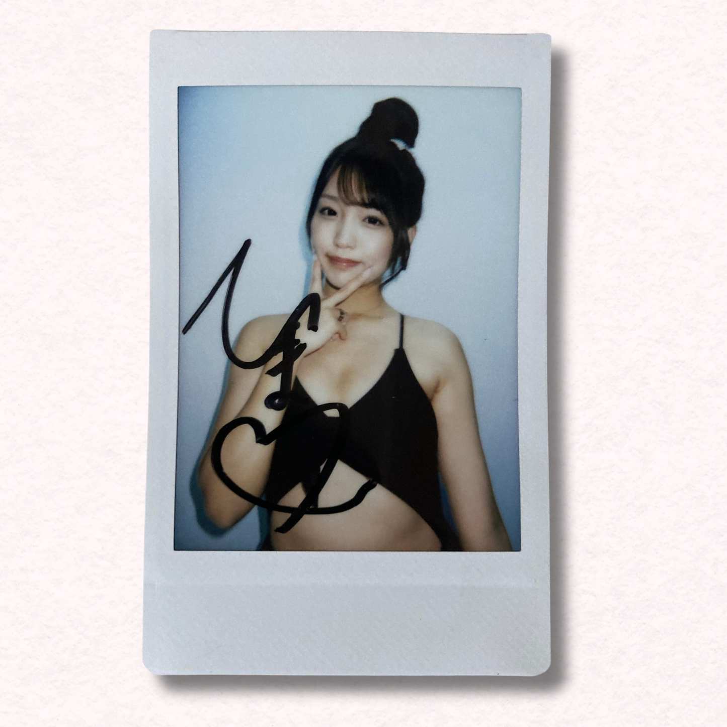 Himari Kinoshita Cheki Instax Polaroid Photo Autographed Signed Authentic Japan