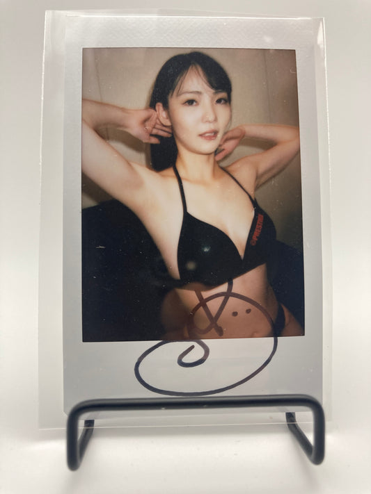 Meguri Minoshima Cheki Instax Polaroid Photo Autographed Signed Authentic Japan