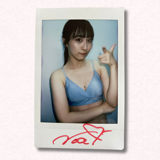 Noa Araki Cheki Instax Polaroid Photo Autographed Signed Authentic Japan
