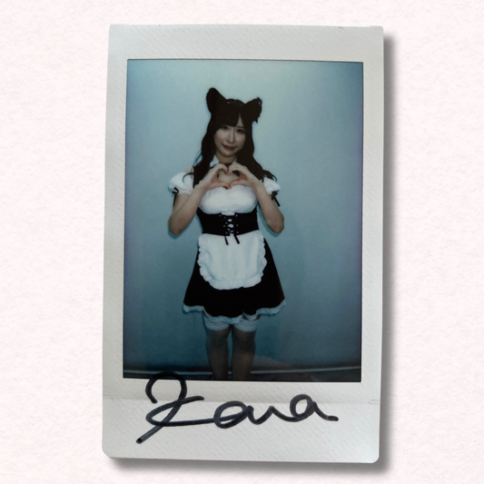 Kana Kusakabe Cheki Instax Polaroid Photo Autographed Signed Authentic Japan