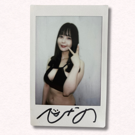 Hinano Kuno Cheki Instax Polaroid Photo Autographed Signed Authentic Japan